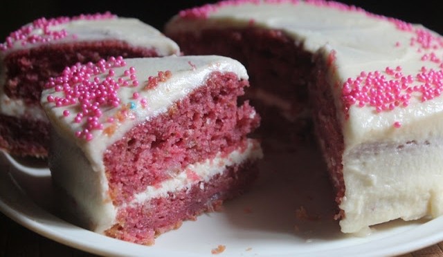 EGGLESS STRAWBERRY CAKE RECIPE